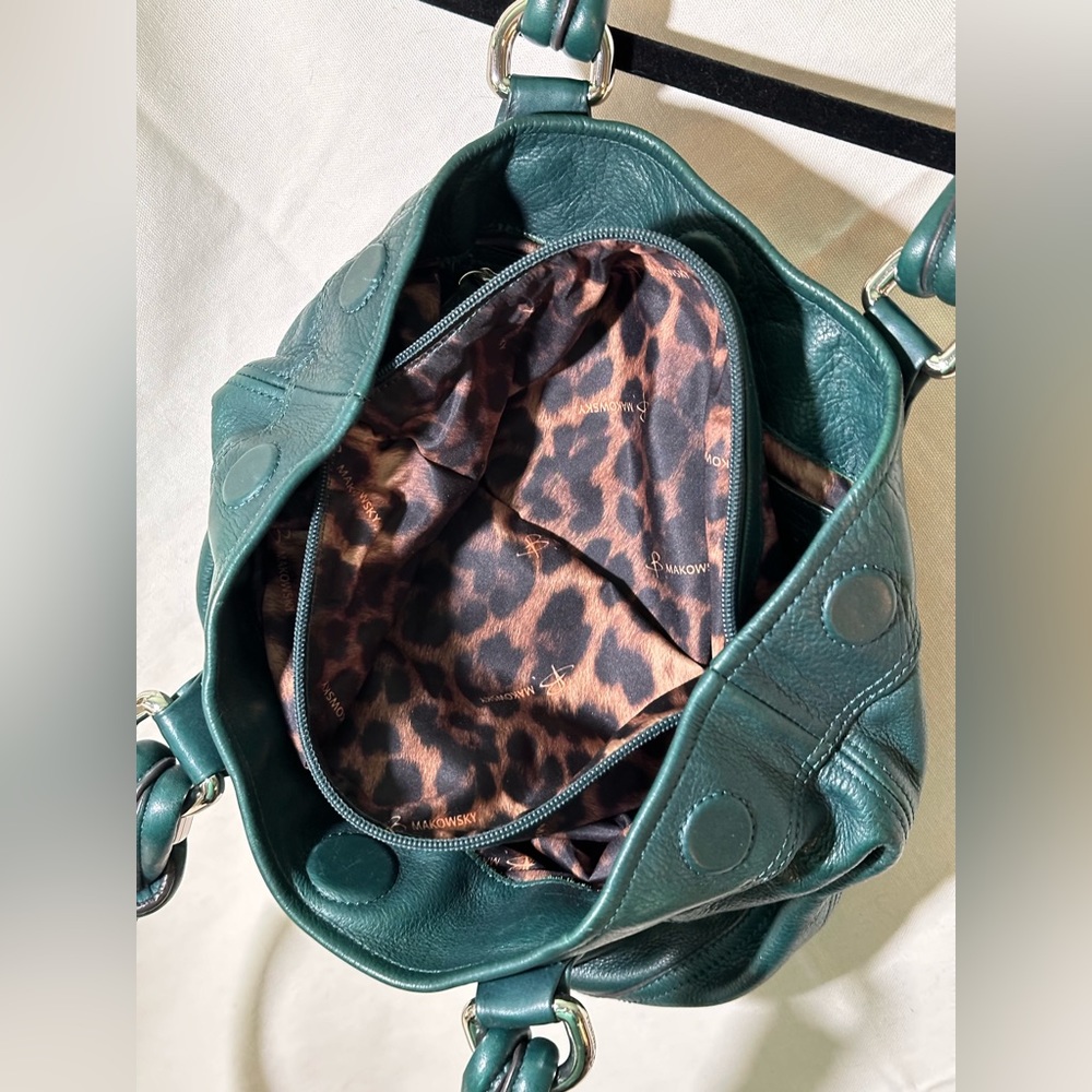 B. Makowsky Berkeley Bucket Style Leather Purse U… - image 4